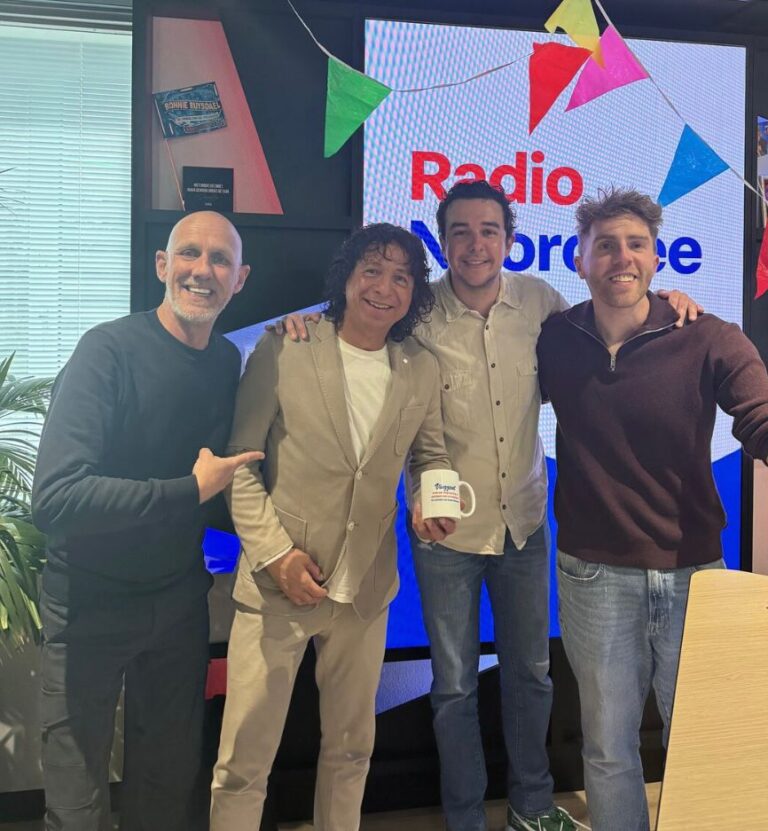 VINZZENT MOKKONING BIJ RADIO NOORDZEE